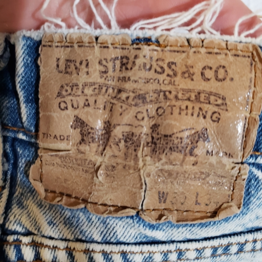 VINTAGE ORANGE TAB Distressed ACID WASH Levi’s Shorts - Picture 11 of 15